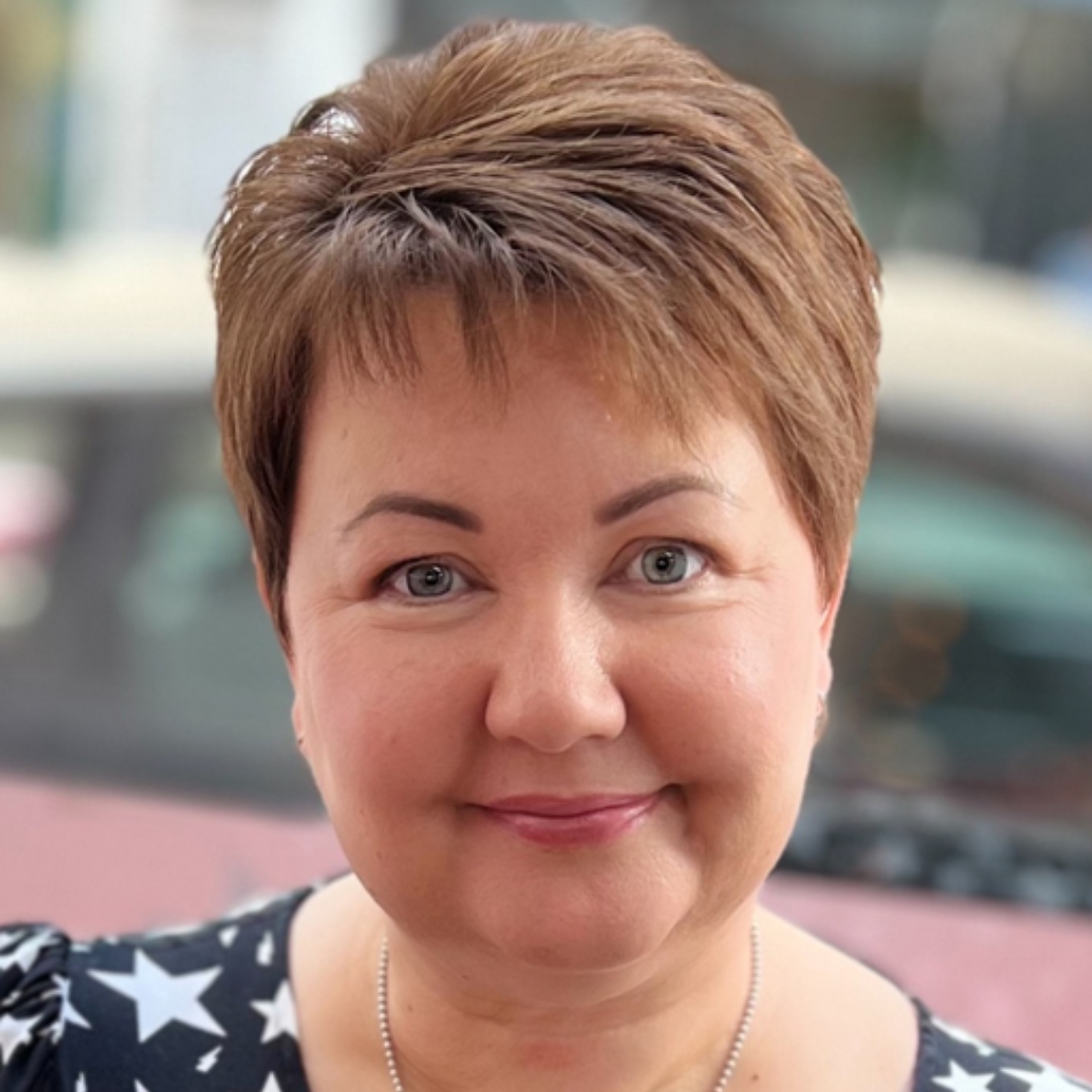 Teaching Assistant Louise develops skills through an apprenticeship 